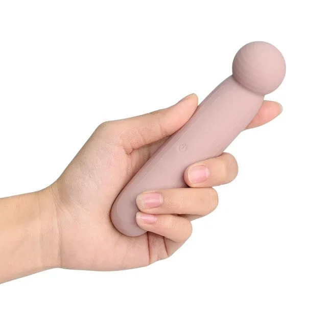Aparat de masaj DREAMTOYS Nude Liv Pressure Point Vibrator. 10 funcții de vibrație. rezistent la apă IPX6. culoare roz