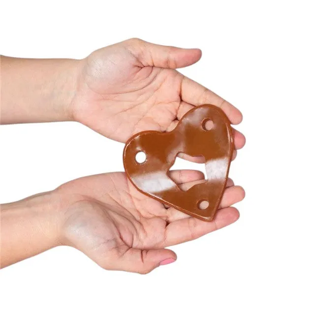 Chilot tanga comestibil SECRET PLAY Edible Thong Chocolate Jelly Candy. unisex. in forma de inima. gust de ciocolata. marime universala