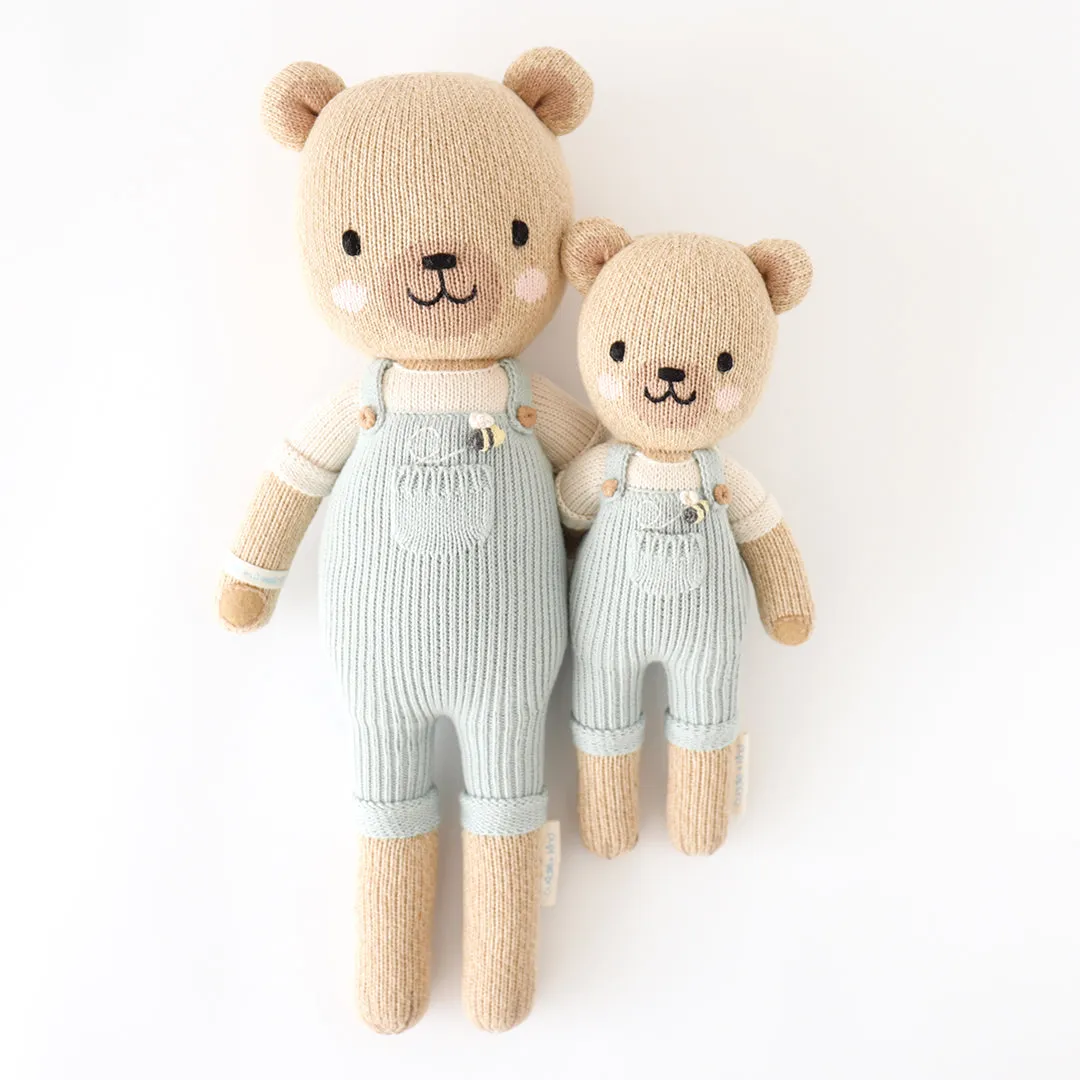 Cuddle   Kind Charlie the Honey Bear - Little
