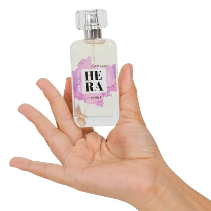 Parfum cu feromoni SECRET PLAY HERA. cu note de vanilie neagră. pară și gardenie albă. pentru femei. mov. 50 ml
