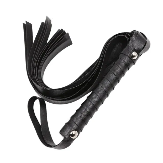 Set 3 jucarii erotice BDSM OHMAMA Fetish cu catuse pufoase roz. bici si masca cu mesaj DIVA. pentru jocuri in cuplu