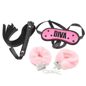 Set 3 jucarii erotice BDSM OHMAMA Fetish cu catuse pufoase roz. bici si masca cu mesaj DIVA. pentru jocuri in cuplu