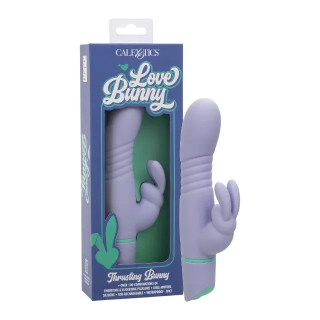Vibrator rabbit CALEXOTICS Love Bunny - Thrusting Bunny. cu funcție de penetrare. 100  combinații de senzații. rezistent la apă IPX7. mov